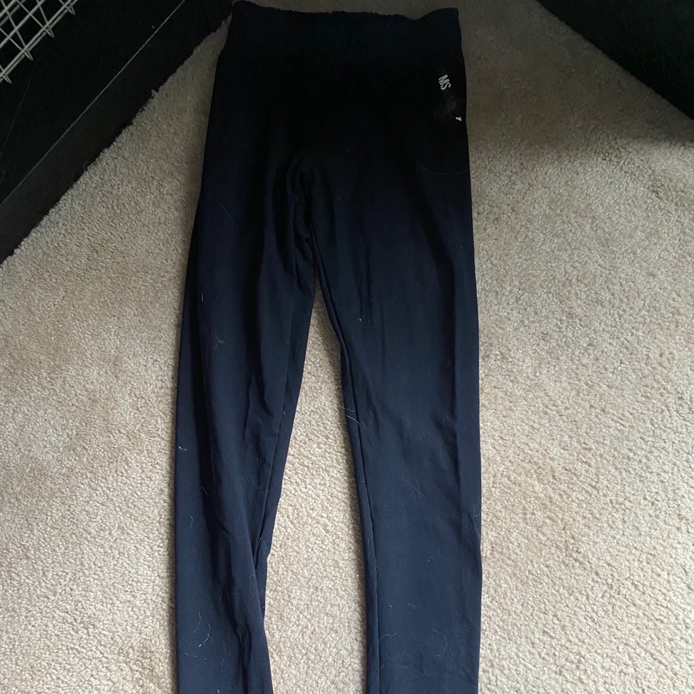 Black gymshark leggings